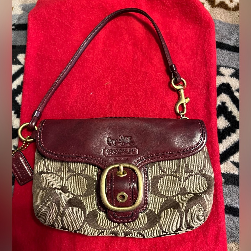 Coach EUC Retired/Vintage Monogram Bleecker Signature Buckle Wristlet